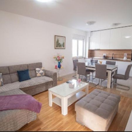 Apartman San بوسيسيه المظهر الخارجي الصورة