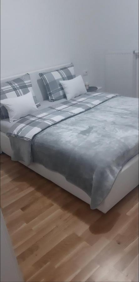 Apartman San بوسيسيه المظهر الخارجي الصورة