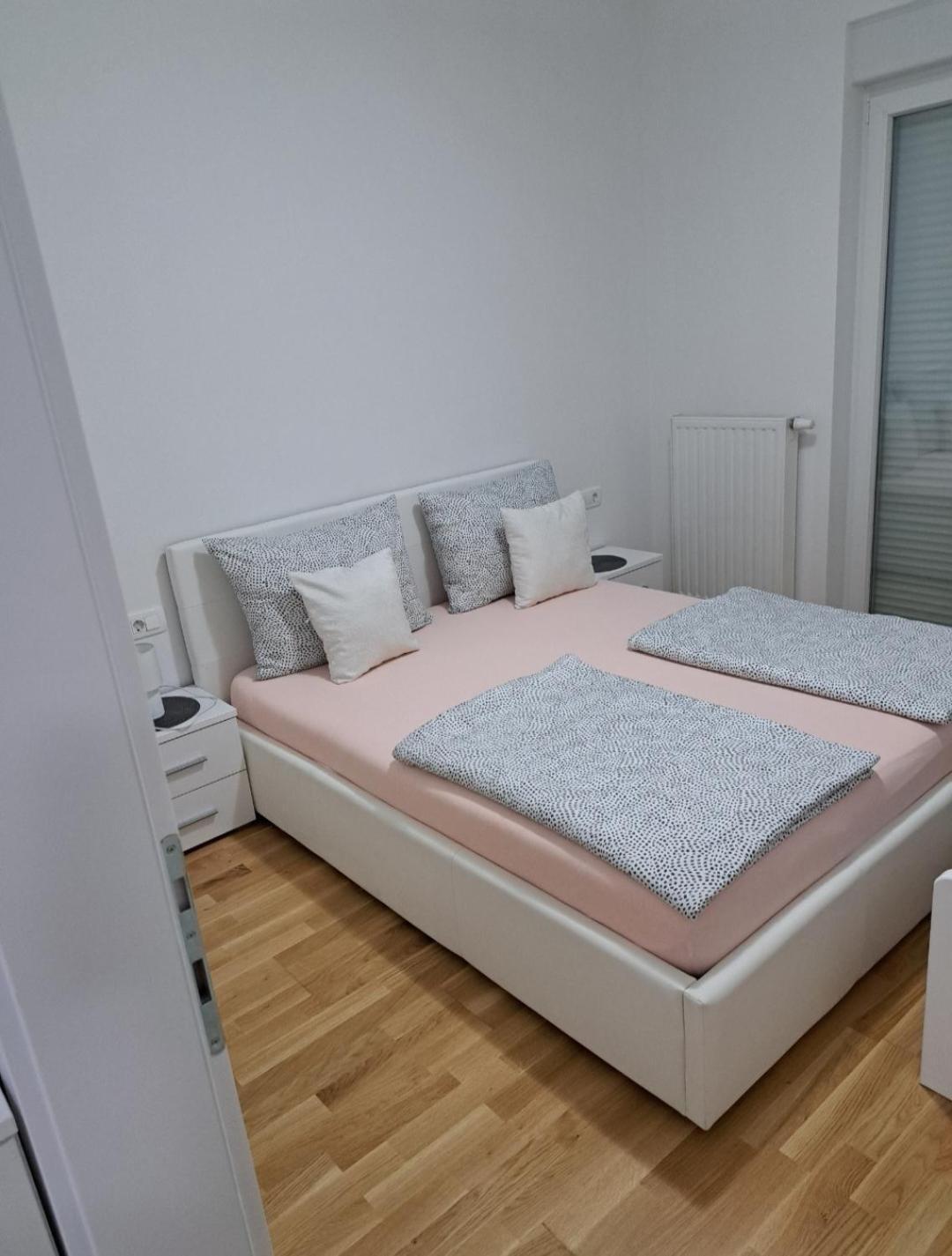 Apartman San بوسيسيه المظهر الخارجي الصورة